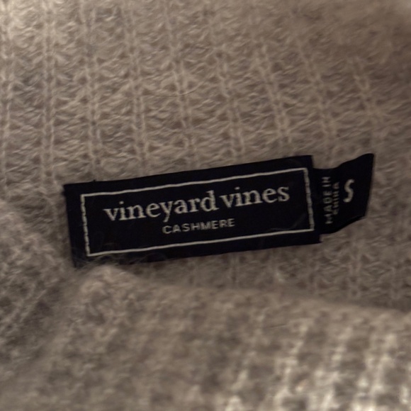 Vineyard Vines Cashmere Sweater - Picture 4 of 5